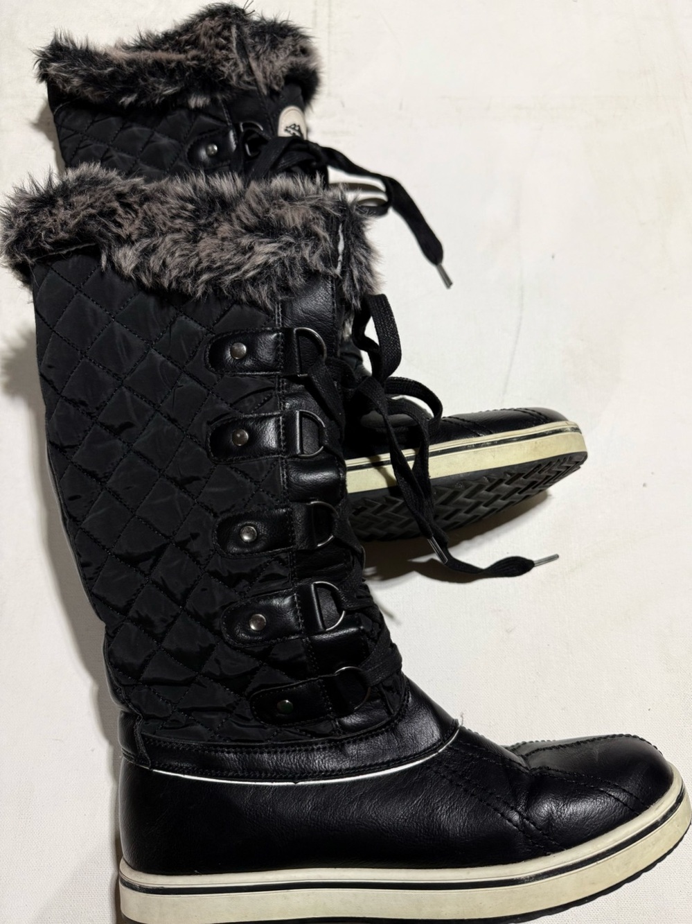 Aleader Black Quilted Faux Fur Lace-Up Women's Winter Boots